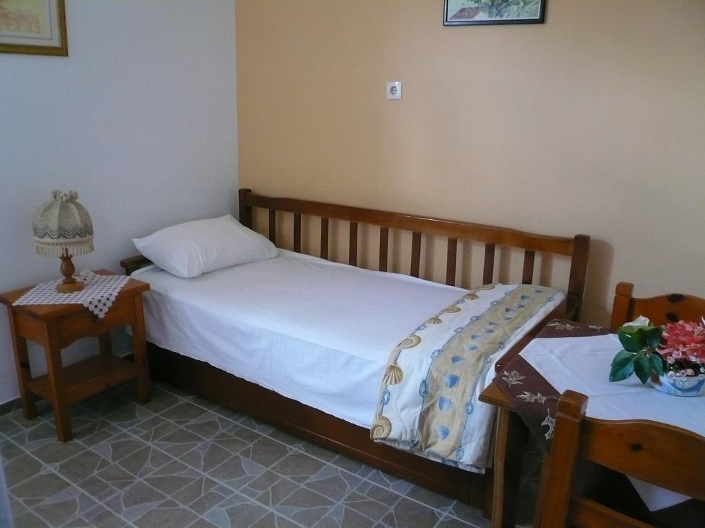 Liossis Rooms & Apartments Skopelos Oda fotoğraf