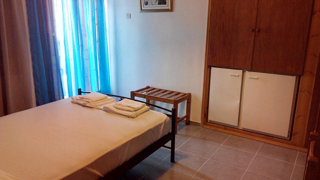 Liossis Rooms & Apartments Skopelos Oda fotoğraf