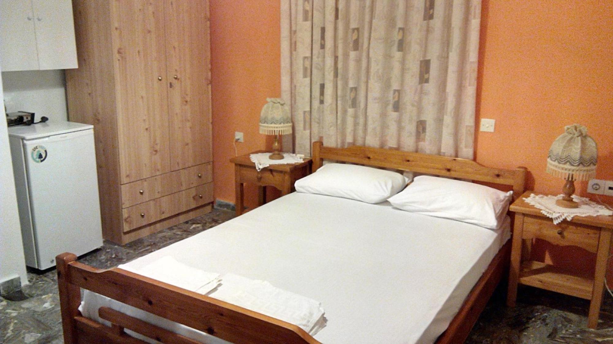 Liossis Rooms & Apartments Skopelos Oda fotoğraf